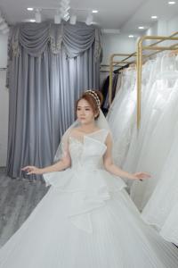 Áo Cưới Quận 12 - Dreams Bridal